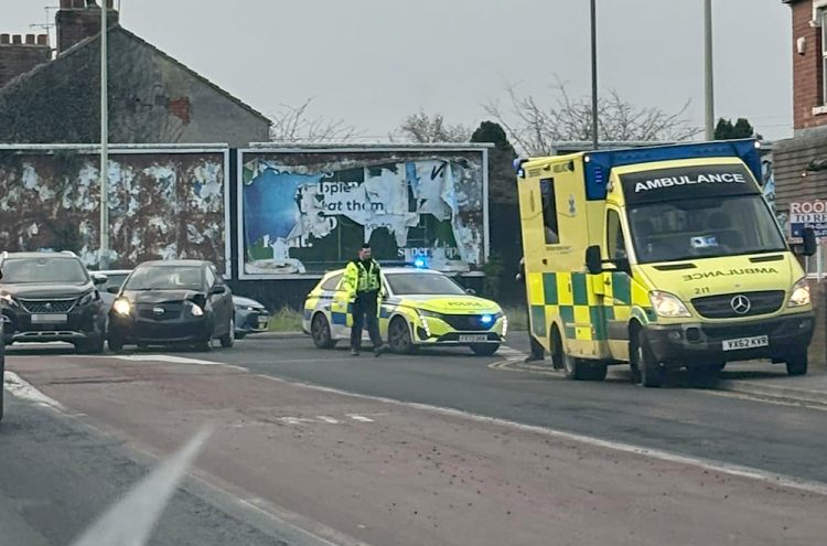 Delays in Swindon as police and ambulance called to roundabout crash