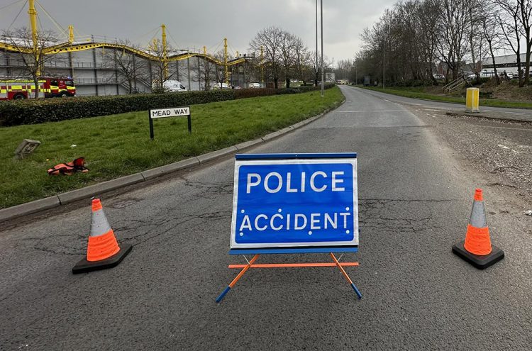 Major road in Swindon closed as fire crews attend gas leak