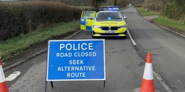 Serious crash closes busy B4696 in countryside near Swindon