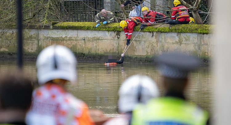 Huge 999 response after man enters River Avon in Chippenham
