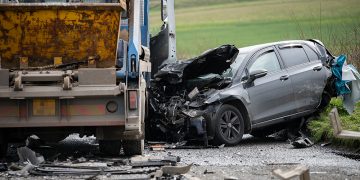 A342 crash: Man critically injured as ‘overtaking car hits lorry’