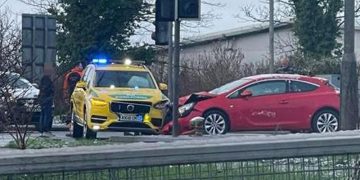 Wiltshire Air Ambulance car involved in crash on Melksham junction