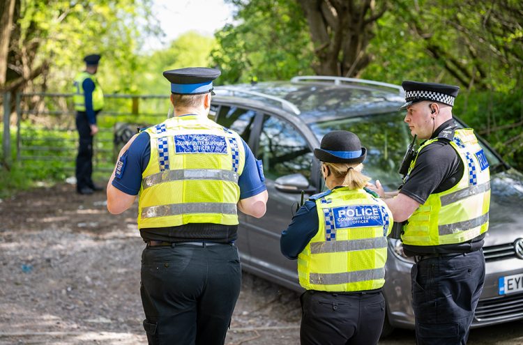 Male’s body found in Swindon lagoon during police search