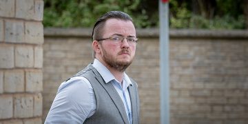 Former teacher accused of asking girl for photos on Snapchat
