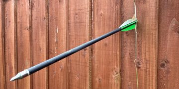 Crossbow arrow fired through fence in Royal Wootton Bassett