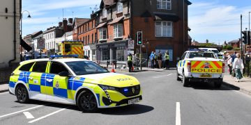 Man arrested after ‘attempted murder’ stabbing in central Devizes