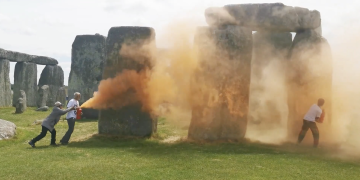 Stonehenge blasted with orange paint as ‘protesters’ arrested