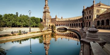 The Country of Art and Fun