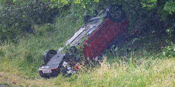 Car overturns in dramatic morning crash on A419 in Swindon