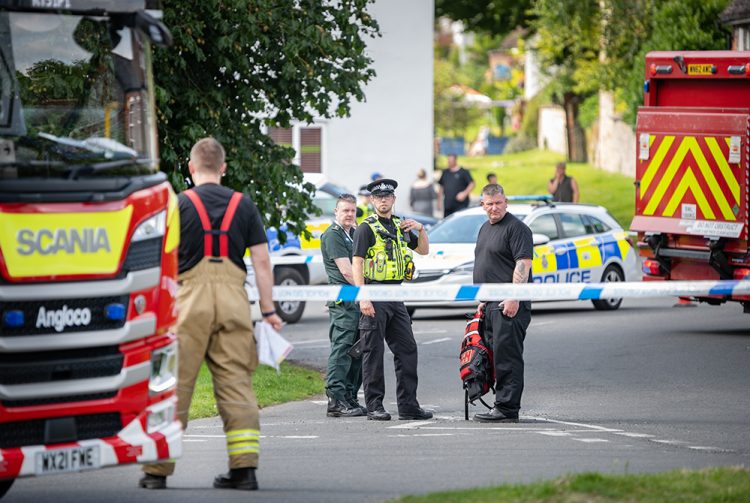 999 crews descend on Wiltshire village as body found in river
