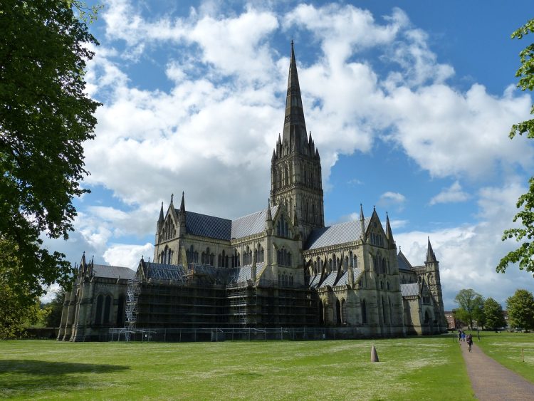 Student Life in Wiltshire: Balancing Education and Leisure