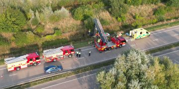 A419 southbound closed as emergency services attend crash