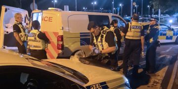Man arrested after ‘assaulting police officer’ at railway station