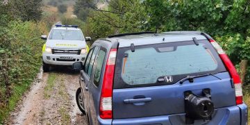 999 call about hare coursing near Avebury sparks police response