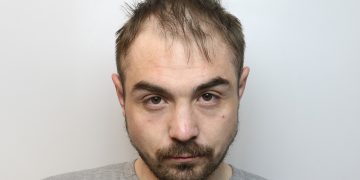 Police officers hunt Swindon man wanted on recall to prison