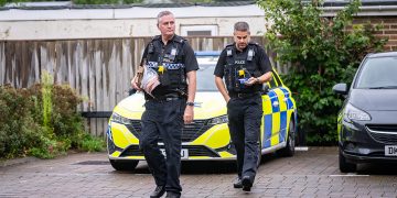 Suspected gunman arrested after police raid flat in Swindon