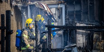 Firefighters battle major Swindon blaze as ‘car fire spreads’