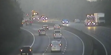 M4 closed near Swindon as police investigate serious crash