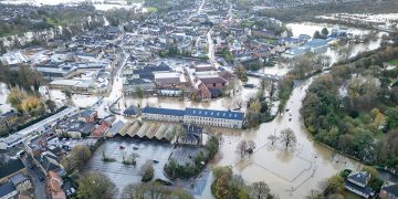 Chippenham underwater: 999 crews respond to Storm Bert flood
