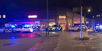 Police flood Swindon venue as huge disorder breaks out at boxing