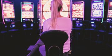 Cultural Themes in Pin-Up Slots that Appeal to Canadians