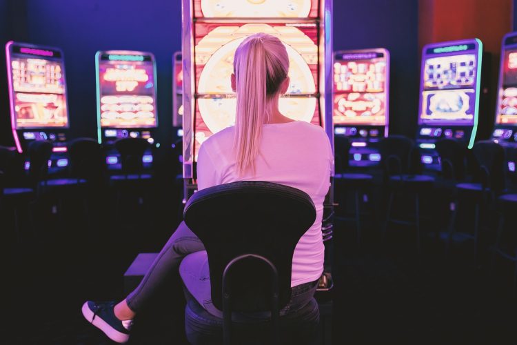 Cultural Themes in Pin-Up Slots that Appeal to Canadians