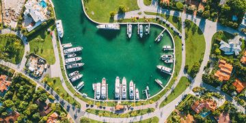 Luxury on the Water: The Ultimate Guide to Yacht Rentals in Miami