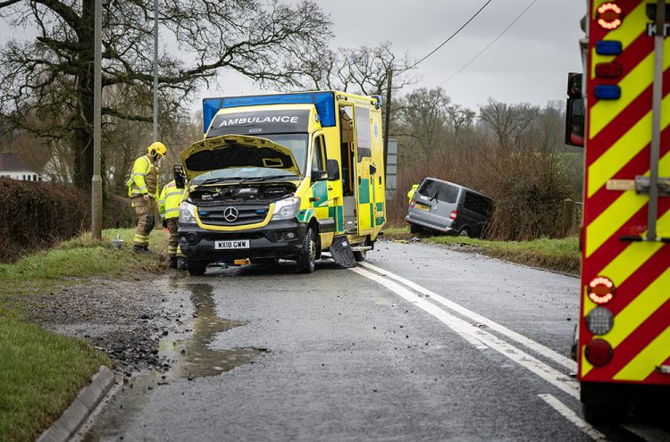 Driver loses wheel in pothole and hits ambulance in Malmesbury