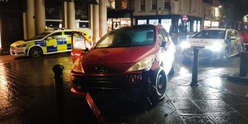 Driver ditches car and cannabis after hitting bollard in Cirencester