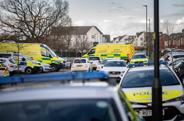 Huge emergency response as Swindon school hit with bomb threat