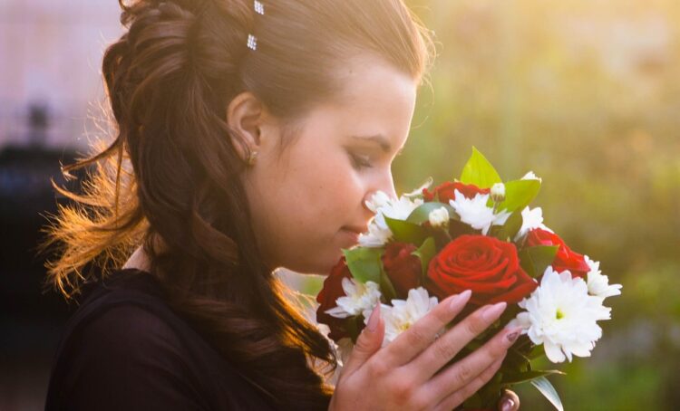 Surprising Times to Buy Flowers