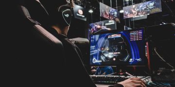 Esports and Tech: A Fresh Approach to Community Building
