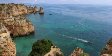 Best Easy Travel for Senior Citizens: A Guide to Comfortable and Enjoyable Trips