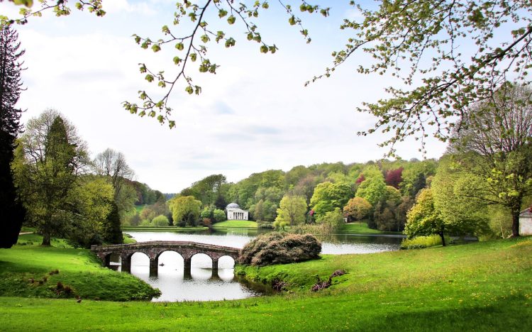 Stourhead sends inaugural painting of the garden for conservation work