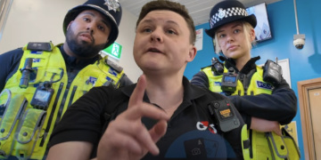 Auditor arrested at Jobcentre after security guard’s assault claim