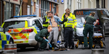 Man collapses during arrest for assaulting police in Chippenham