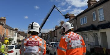 Man ‘in distress’ on Swindon roof sparks major 999 response
