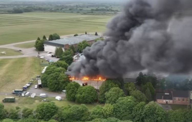 Three dead, including two firefighters, after Oxfordshire blaze