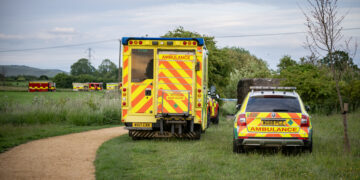 Huge emergency response in Devizes after body found in canal