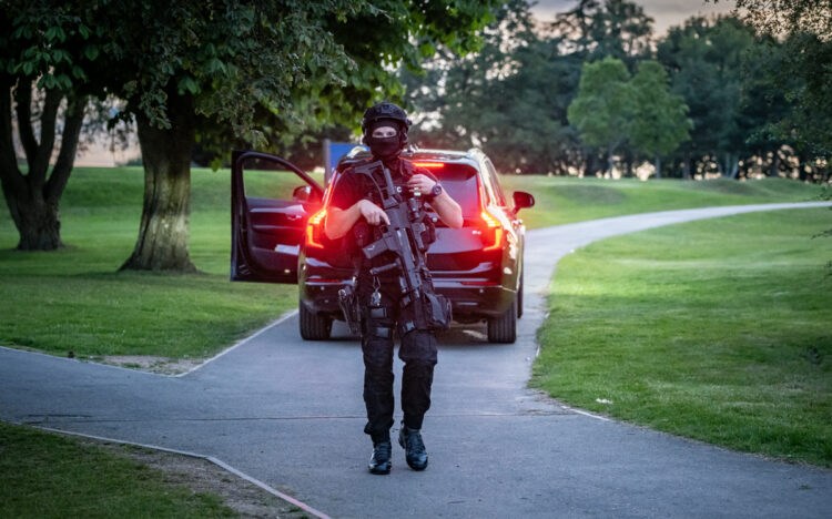 Armed police search as man with crossbow seen in Chippenham