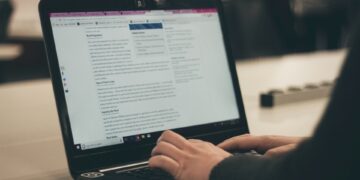 How Wiltshire Students Can Ease Academic Writing Pressure