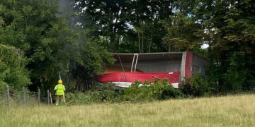 Firefighter ‘seriously injured’ while attending lorry crash on A303