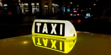 Taxi driver suspended after ‘pestering young girl for a kiss’
