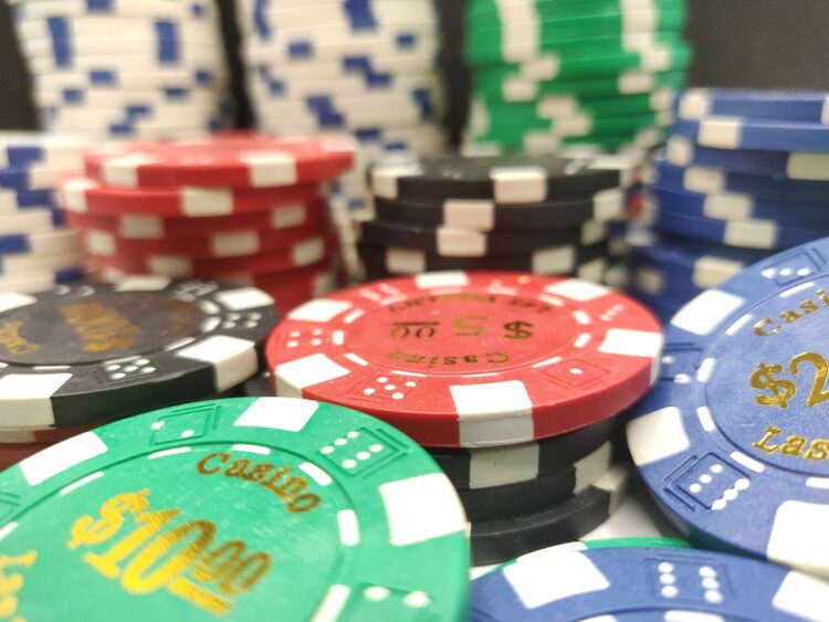 How Live Dealer Casino Games Are Making the Experience Better for Players