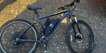 Swindon teens on illegal e-bikes lose ‘street credit’ in police stop
