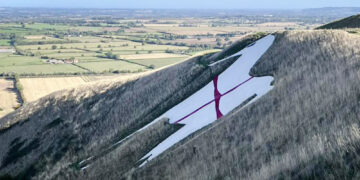 ‘No crime’ in adding St George’s Flag to Westbury White Horse