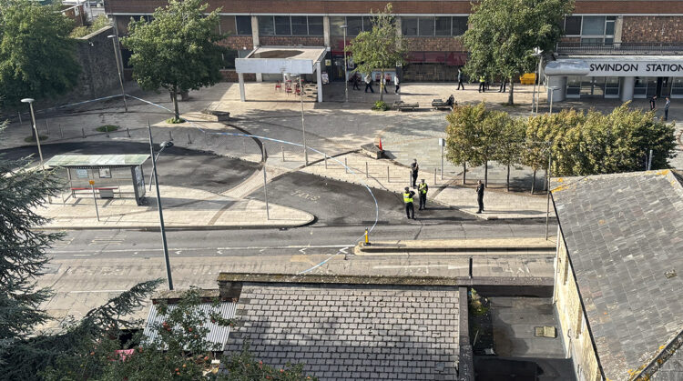 Possible explosive device sparks cordon outside Swindon station