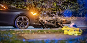 19-year-old motorcyclist seriously injured in Swindon crash