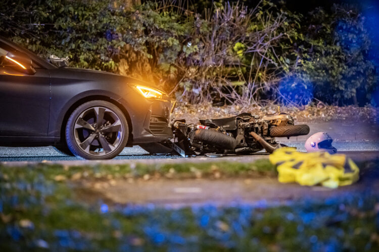 19-year-old motorcyclist seriously injured in Swindon crash