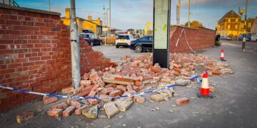 Chaos as driver crashes through wall of Chippenham car park